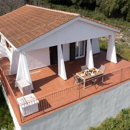 Salty Pebble House Tatil Evi Fiskardo