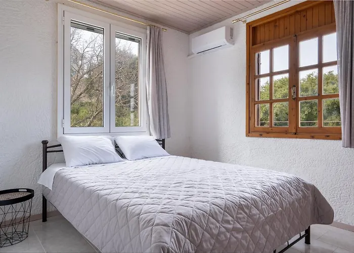 בית נופש Salty Pebble House פיסקרדו