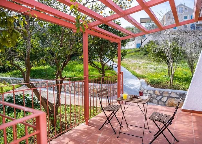 בית נופש Salty Pebble House פיסקרדו
